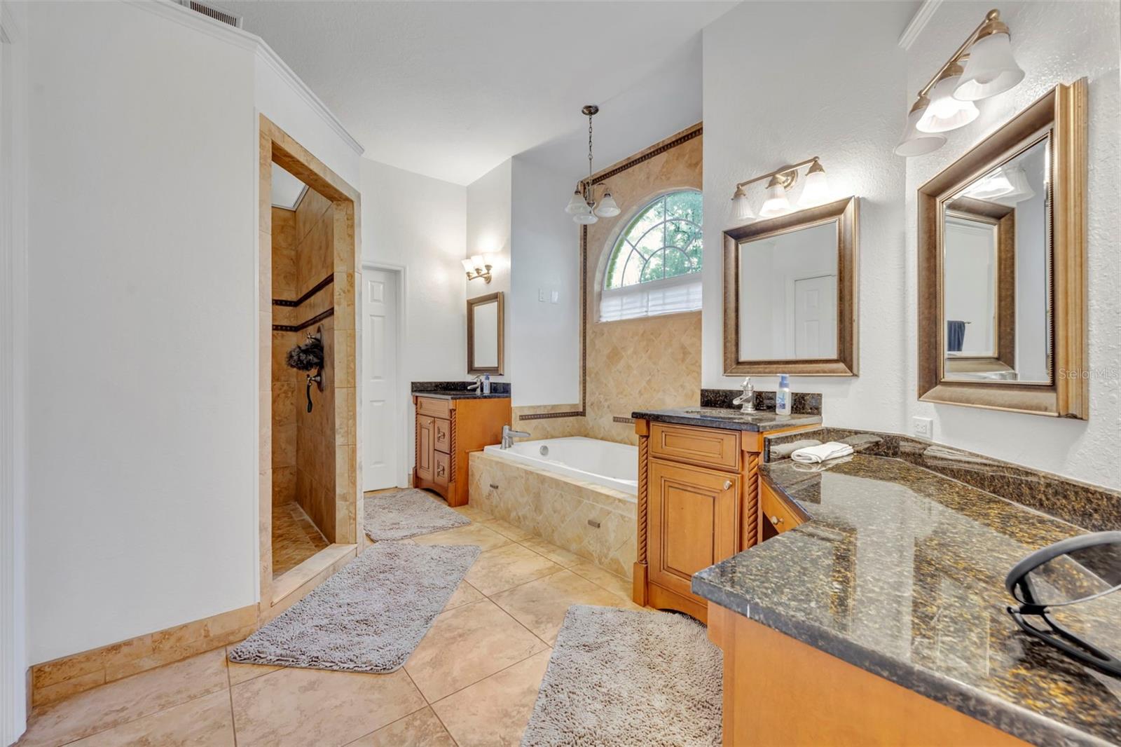 344 SWANSEA CT