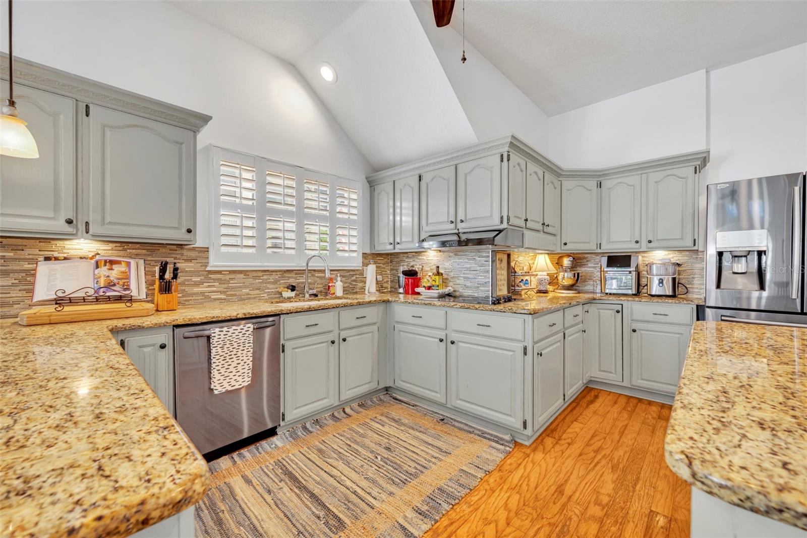 344 SWANSEA CT