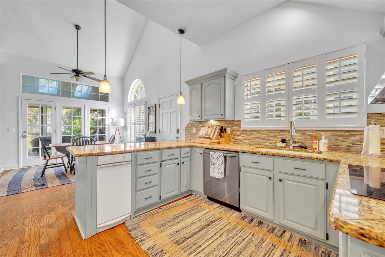 344 SWANSEA CT