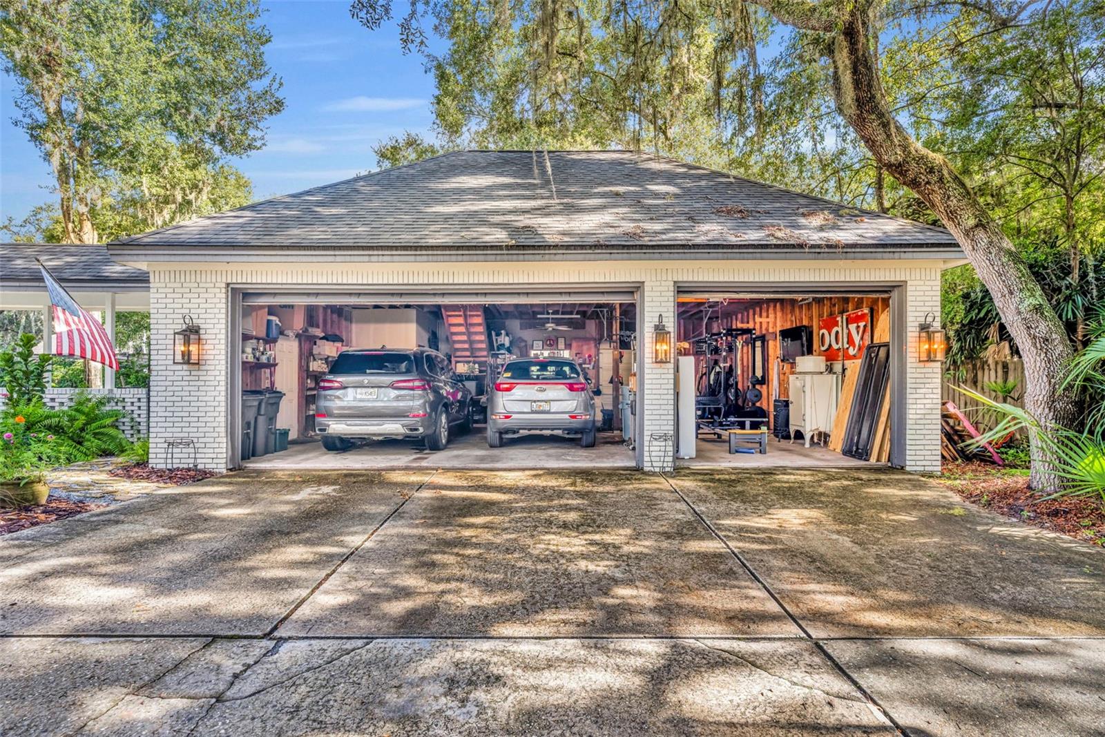 344 SWANSEA CT