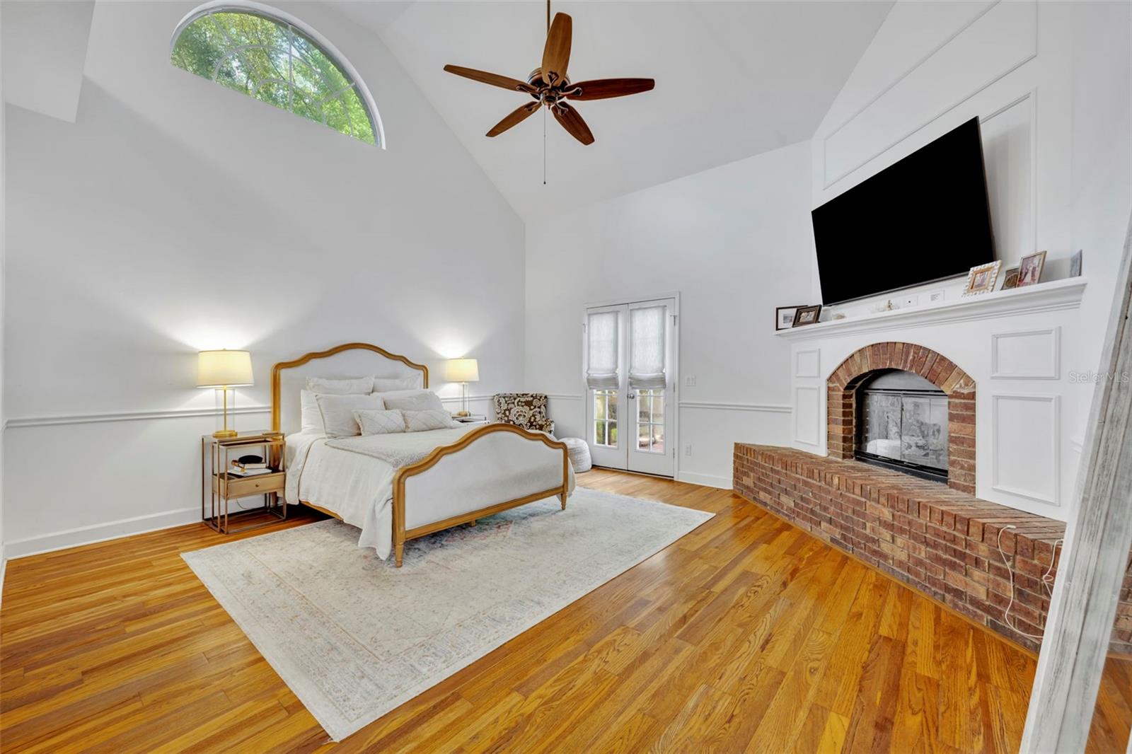 344 SWANSEA CT