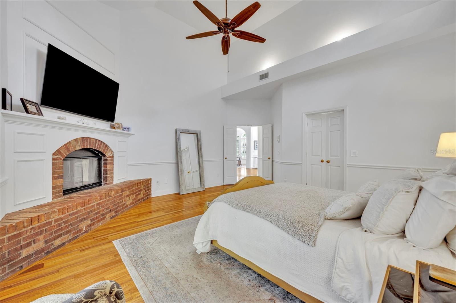344 SWANSEA CT