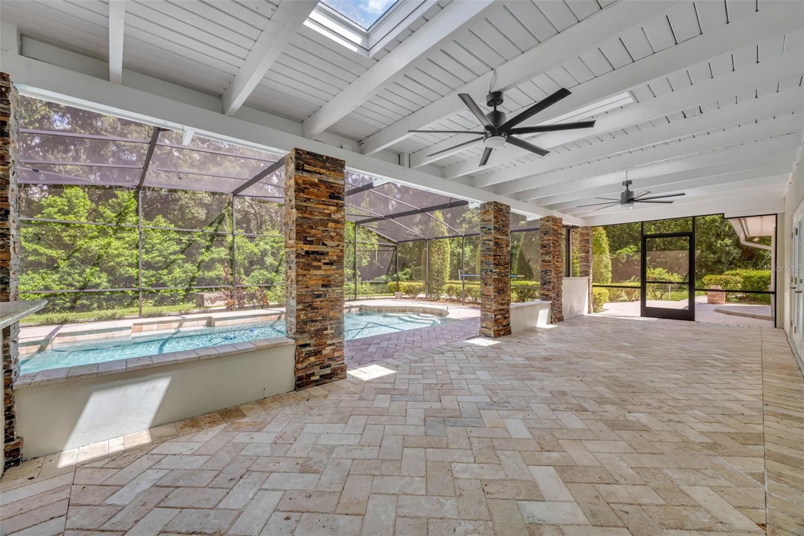 301 SWEETWATER CLUB BLVD