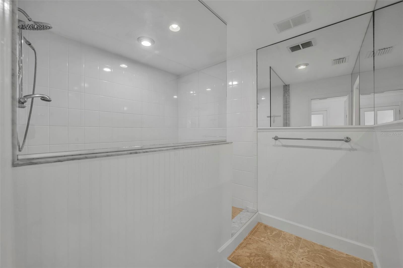 301 SWEETWATER CLUB BLVD