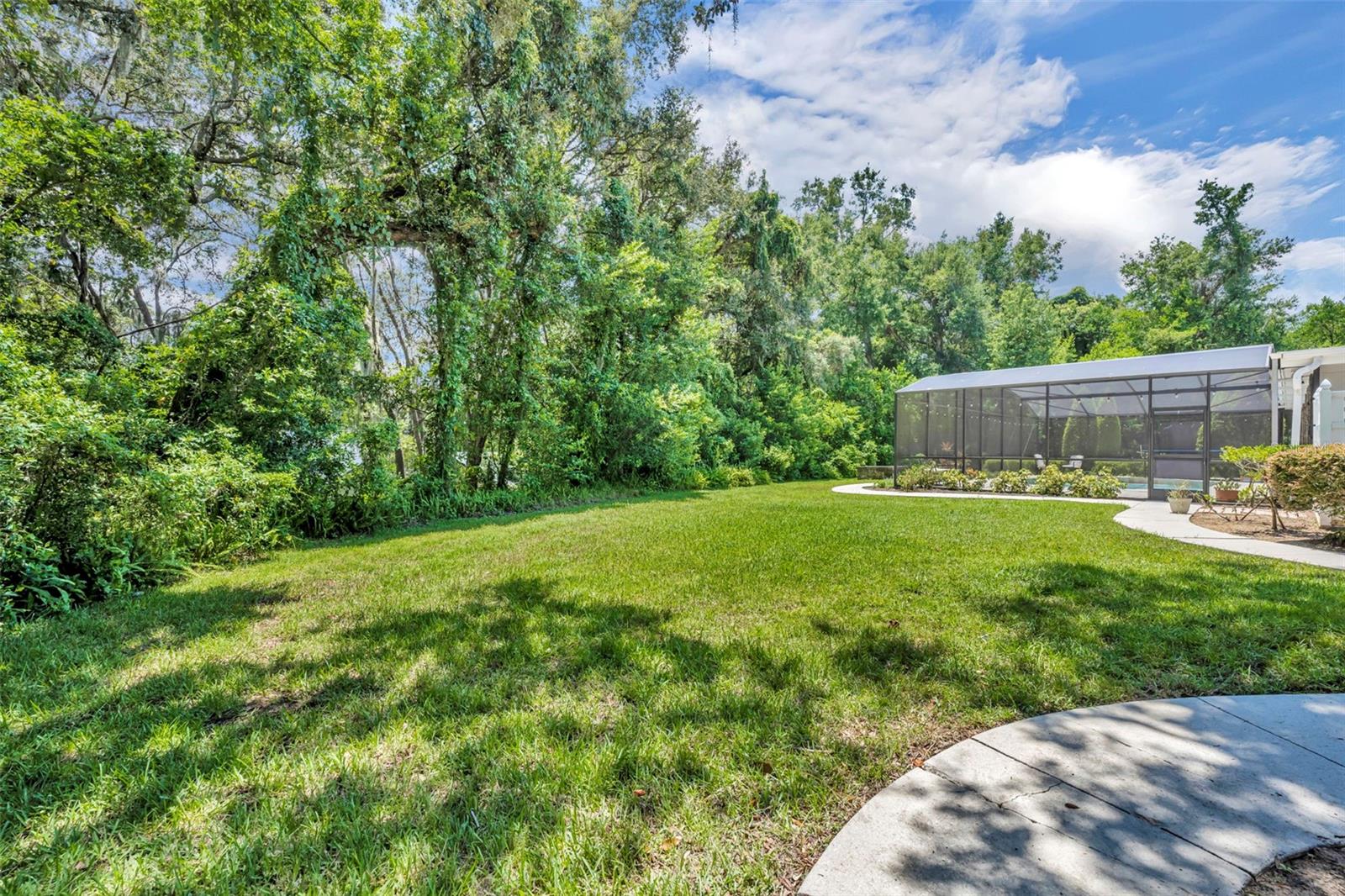 301 SWEETWATER CLUB BLVD