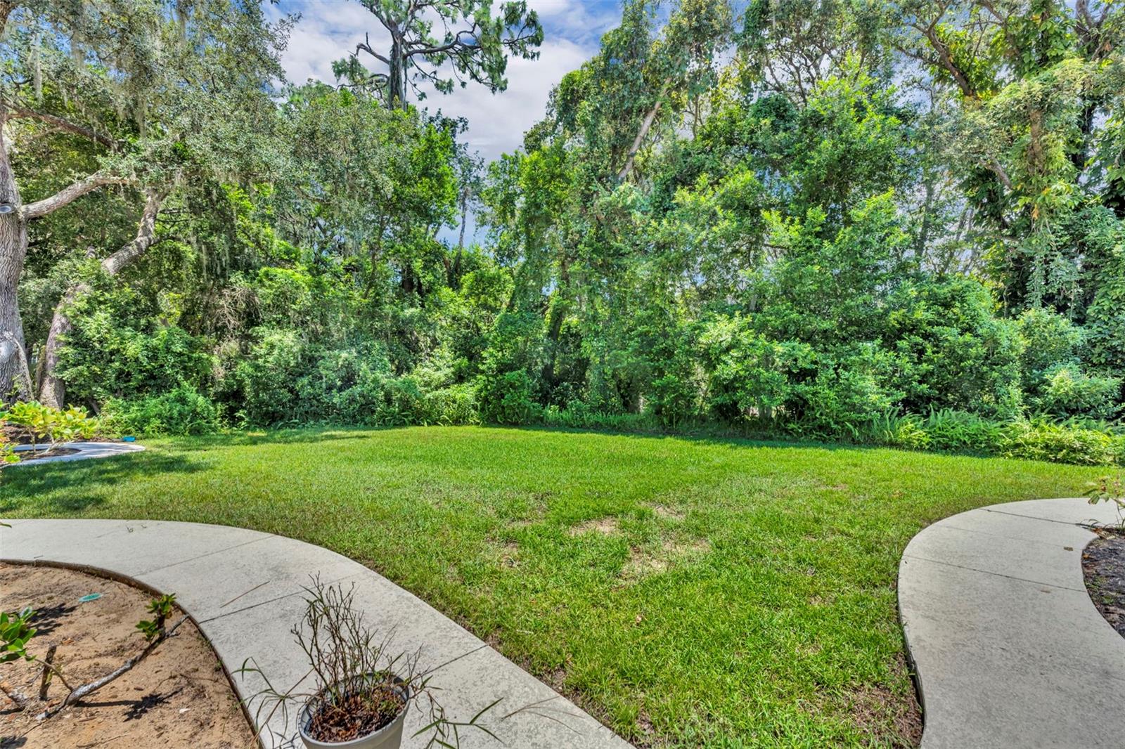 301 SWEETWATER CLUB BLVD