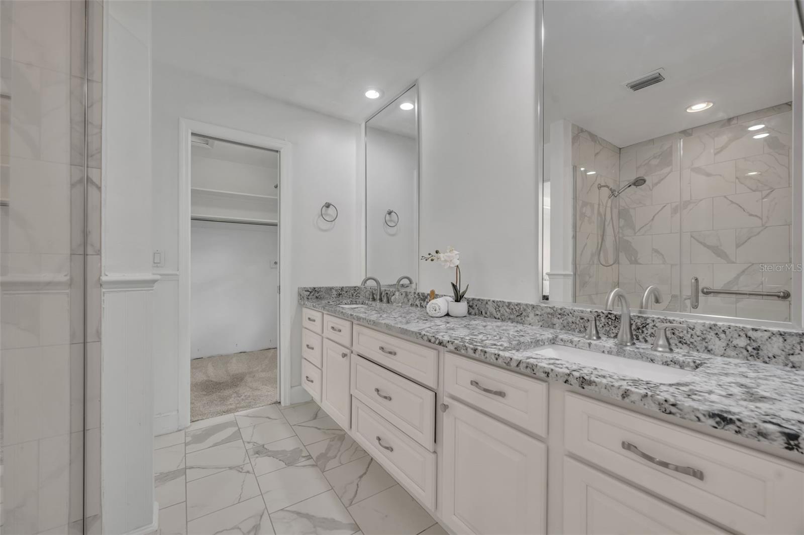 301 SWEETWATER CLUB BLVD