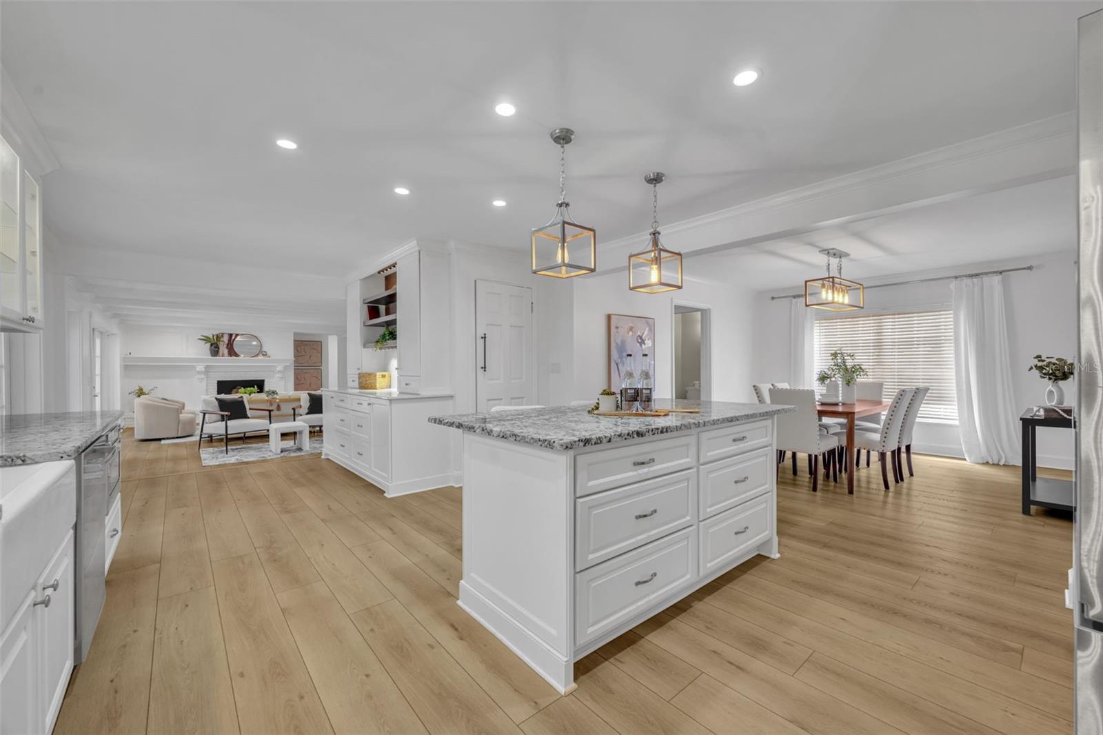 301 SWEETWATER CLUB BLVD