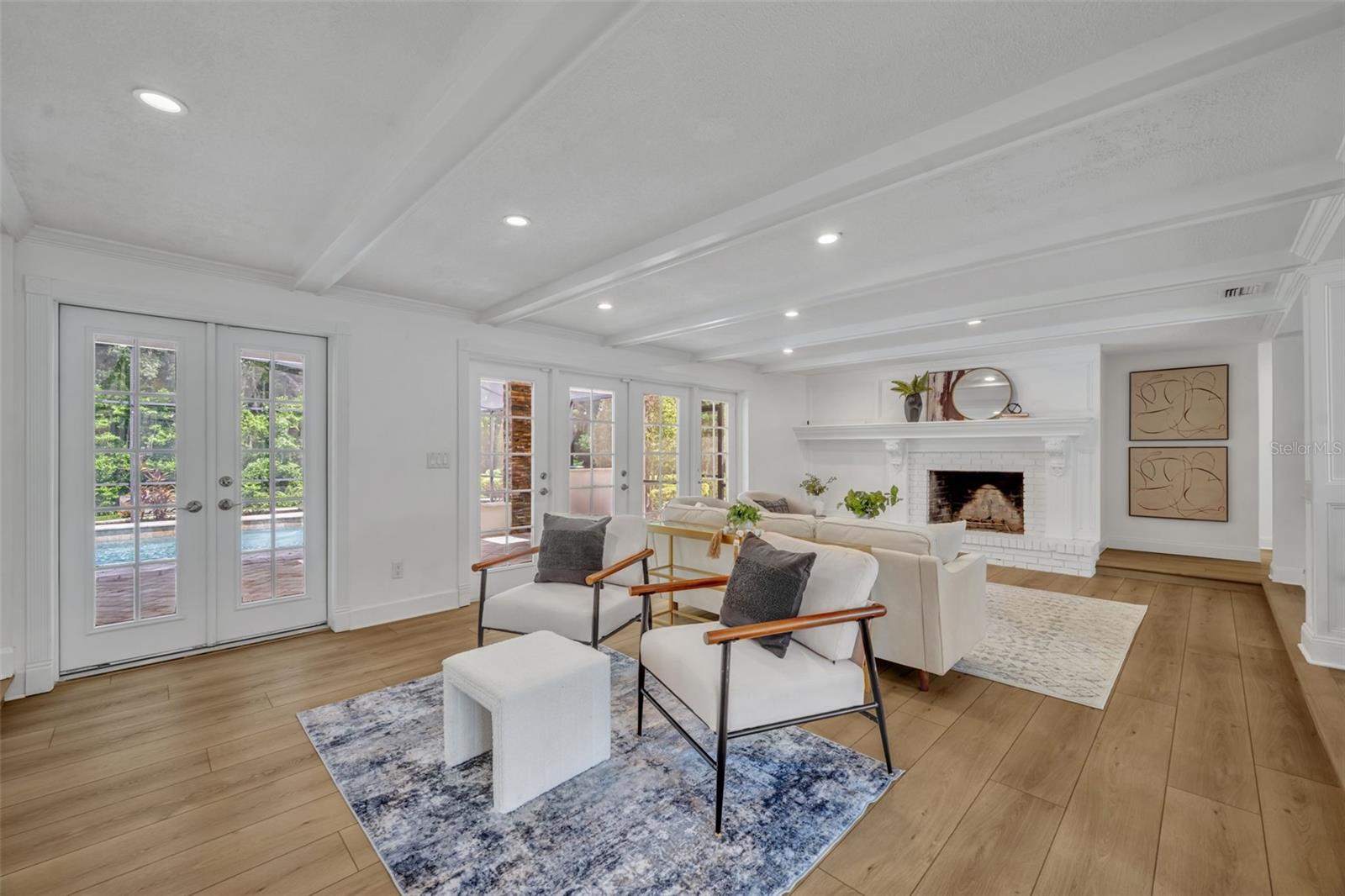 301 SWEETWATER CLUB BLVD