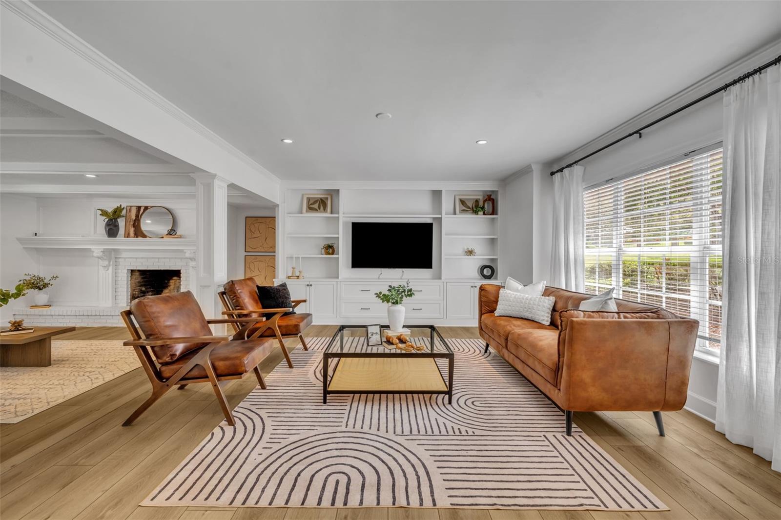 301 SWEETWATER CLUB BLVD