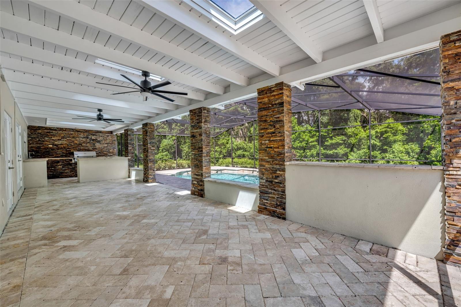 301 SWEETWATER CLUB BLVD