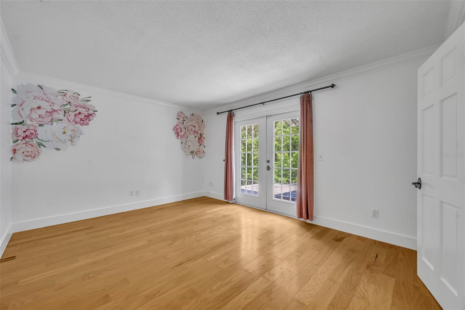 301 SWEETWATER CLUB BLVD