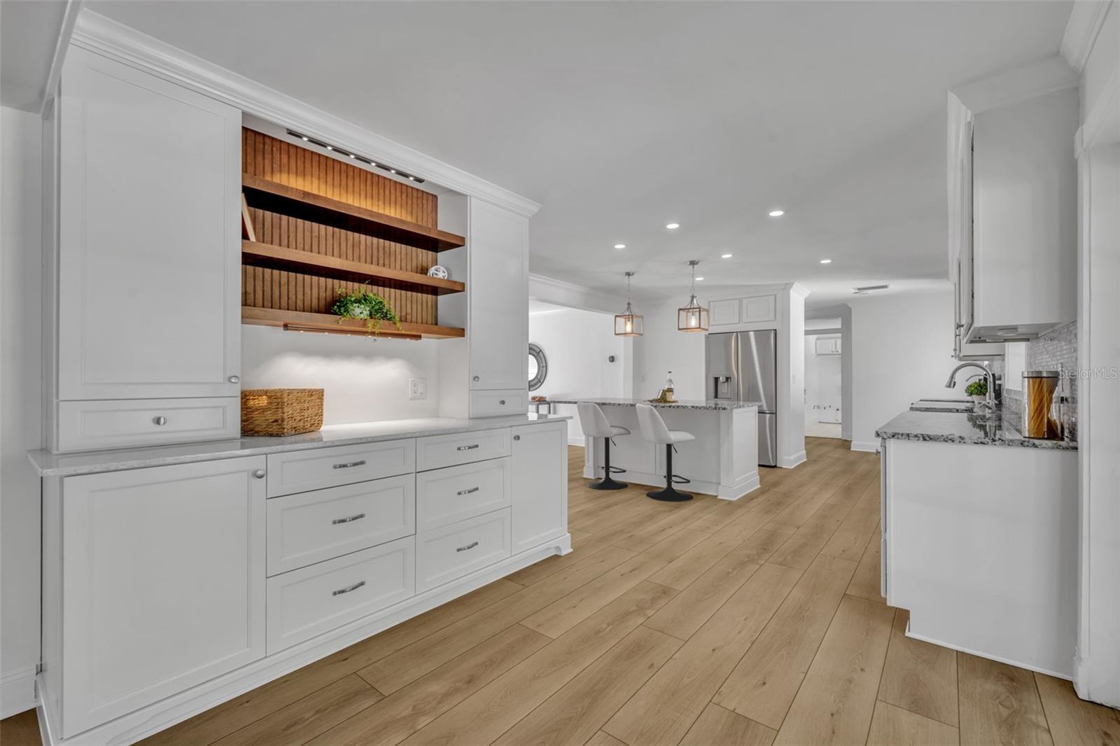 301 SWEETWATER CLUB BLVD