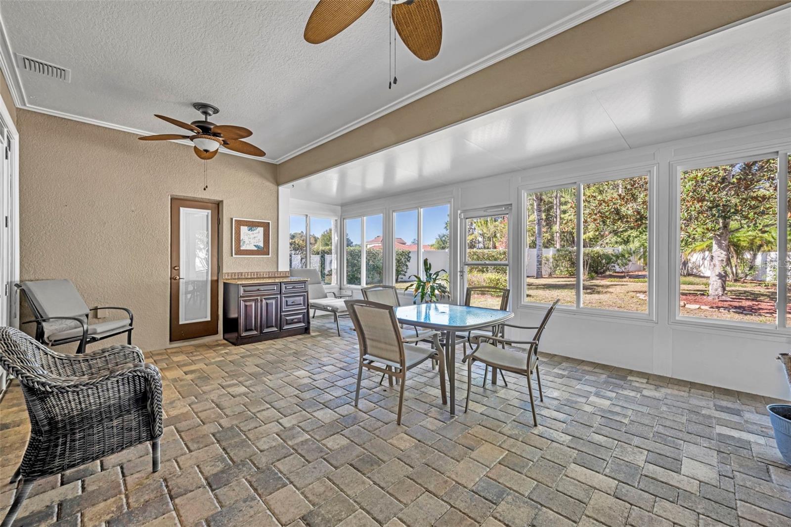 419 E BLUE WATER EDGE DR