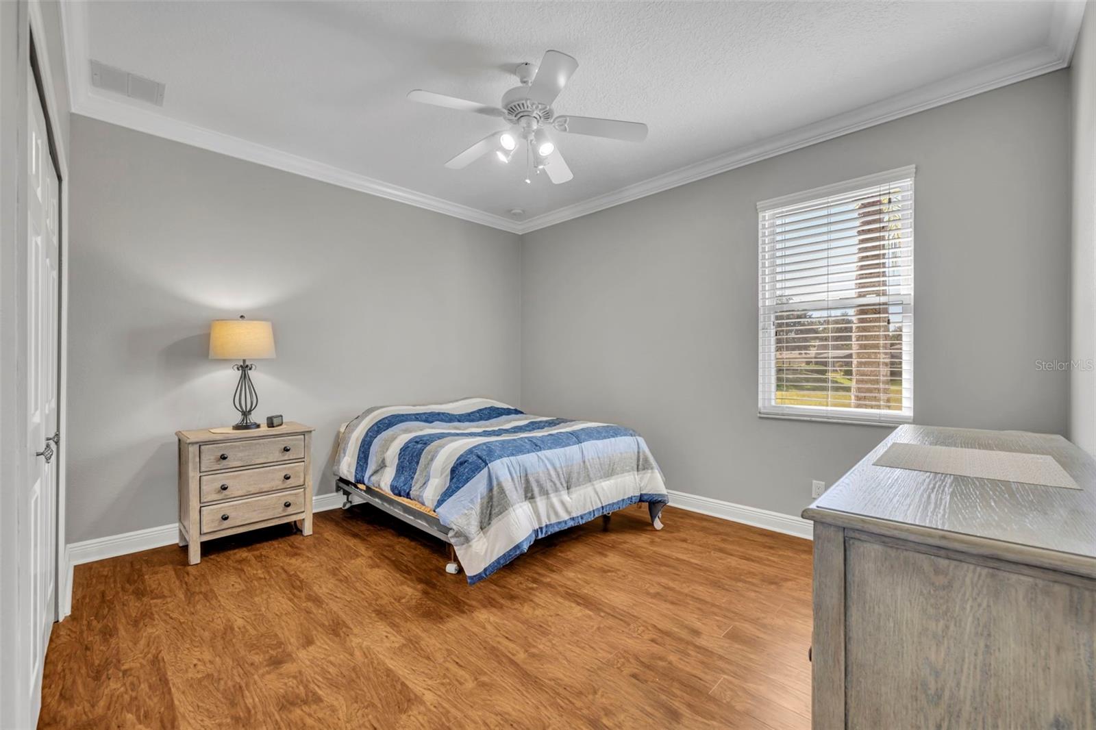 419 E BLUE WATER EDGE DR