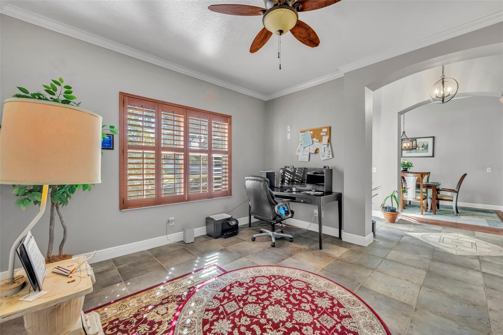 419 E BLUE WATER EDGE DR