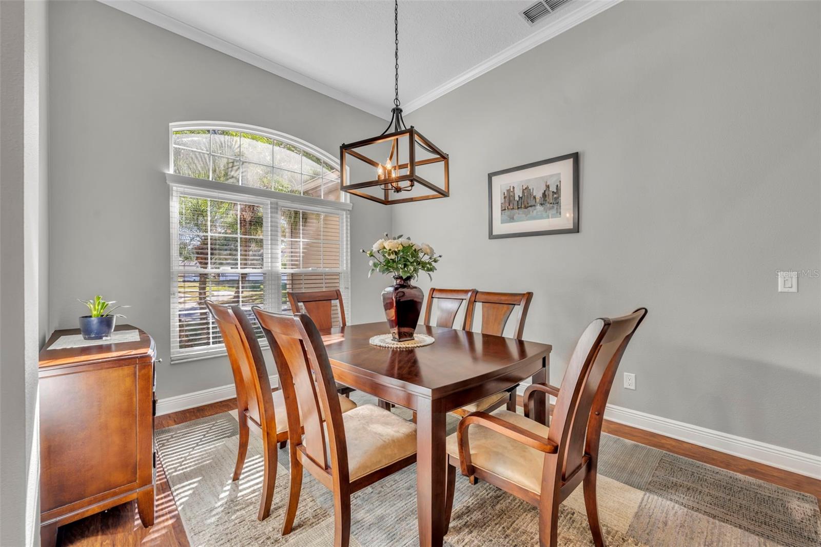 419 E BLUE WATER EDGE DR