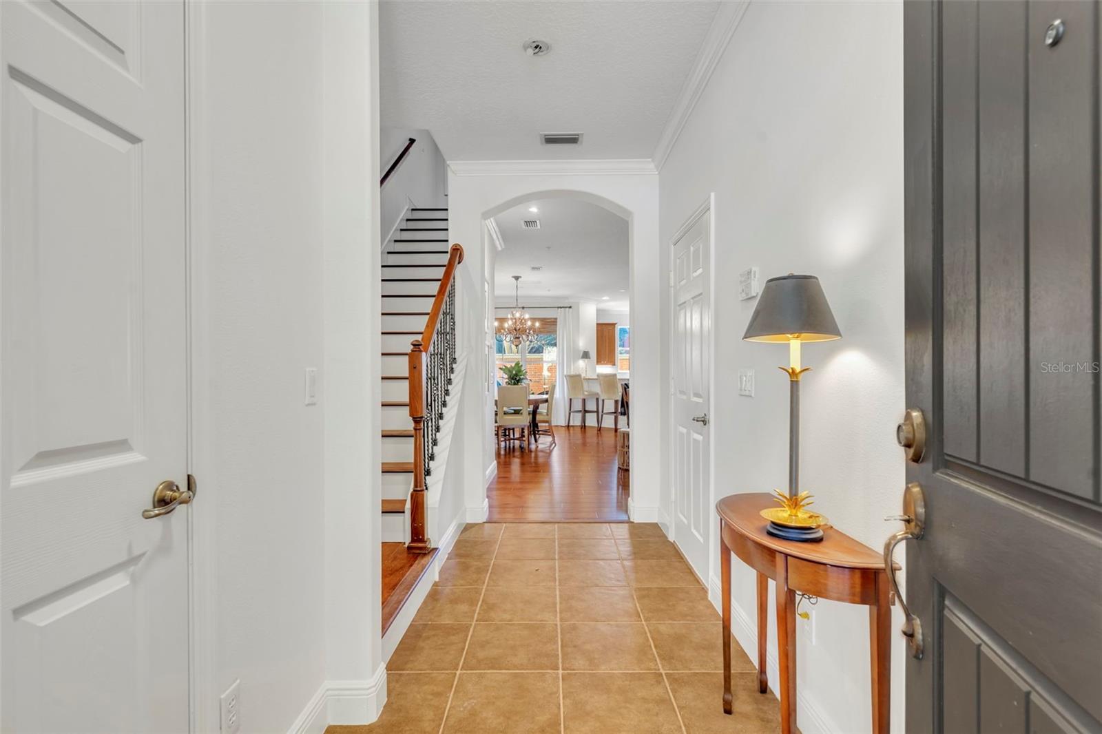 1321 BENEVOLENT ST