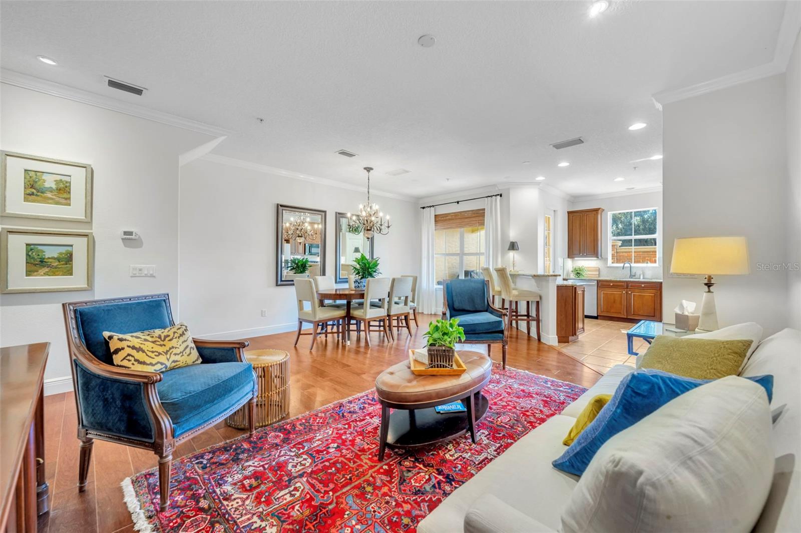 1321 BENEVOLENT ST