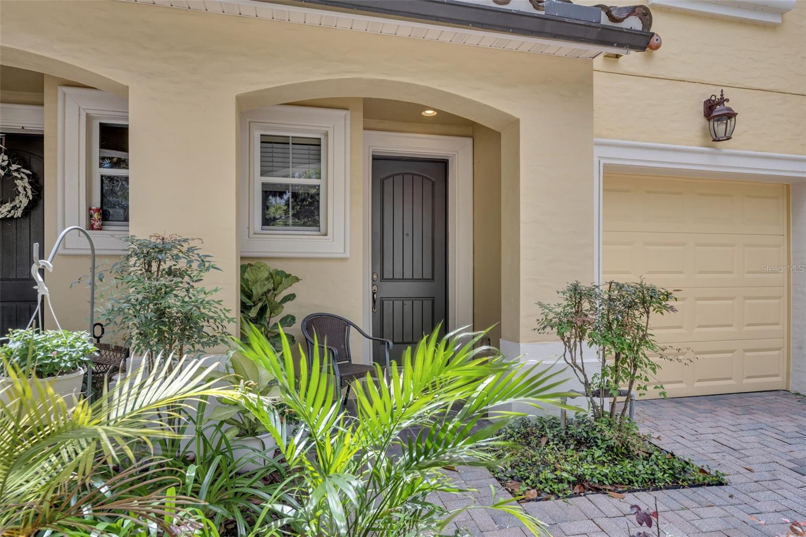 1321 BENEVOLENT ST