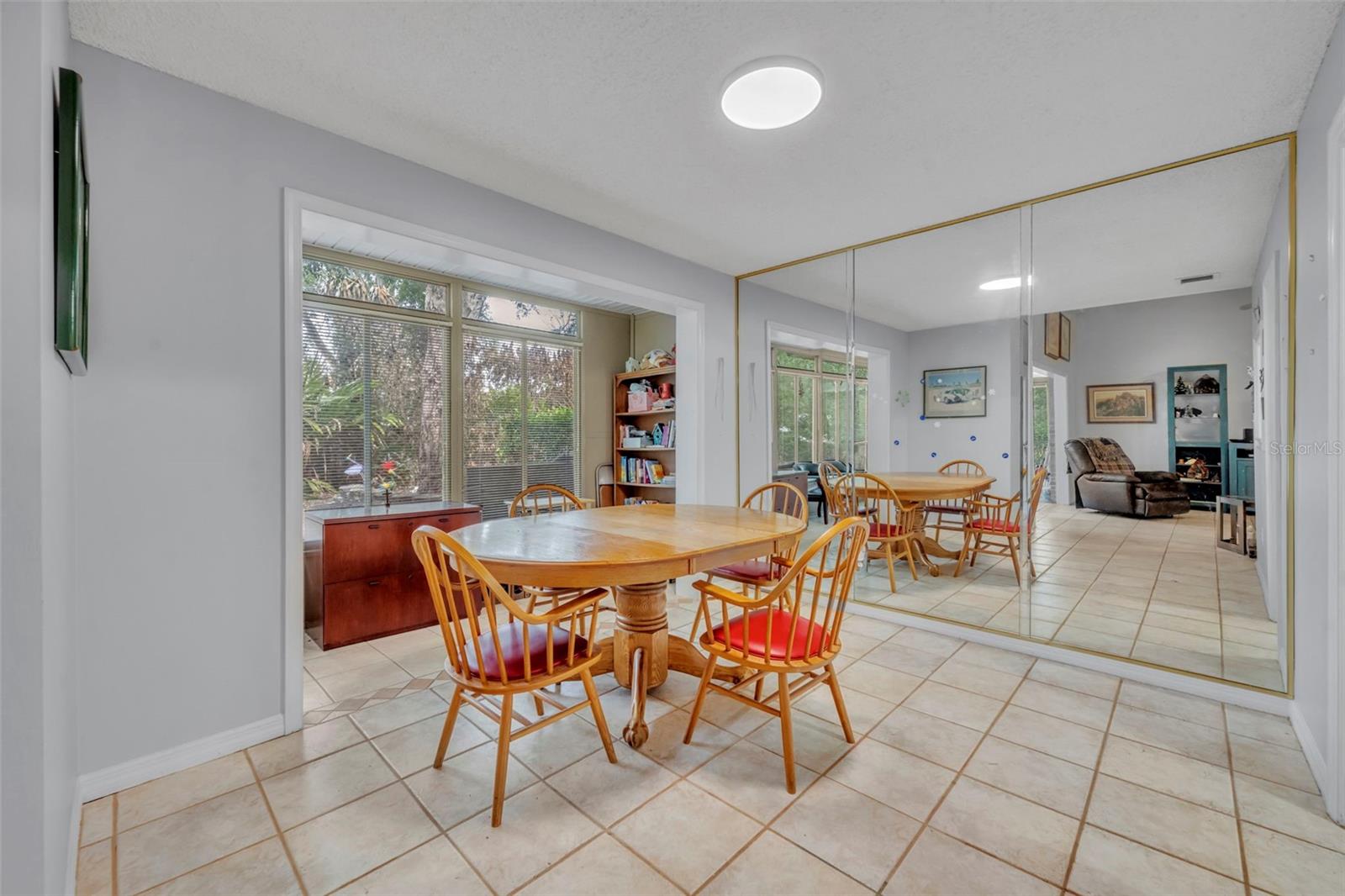 451 OAK HAVEN DR