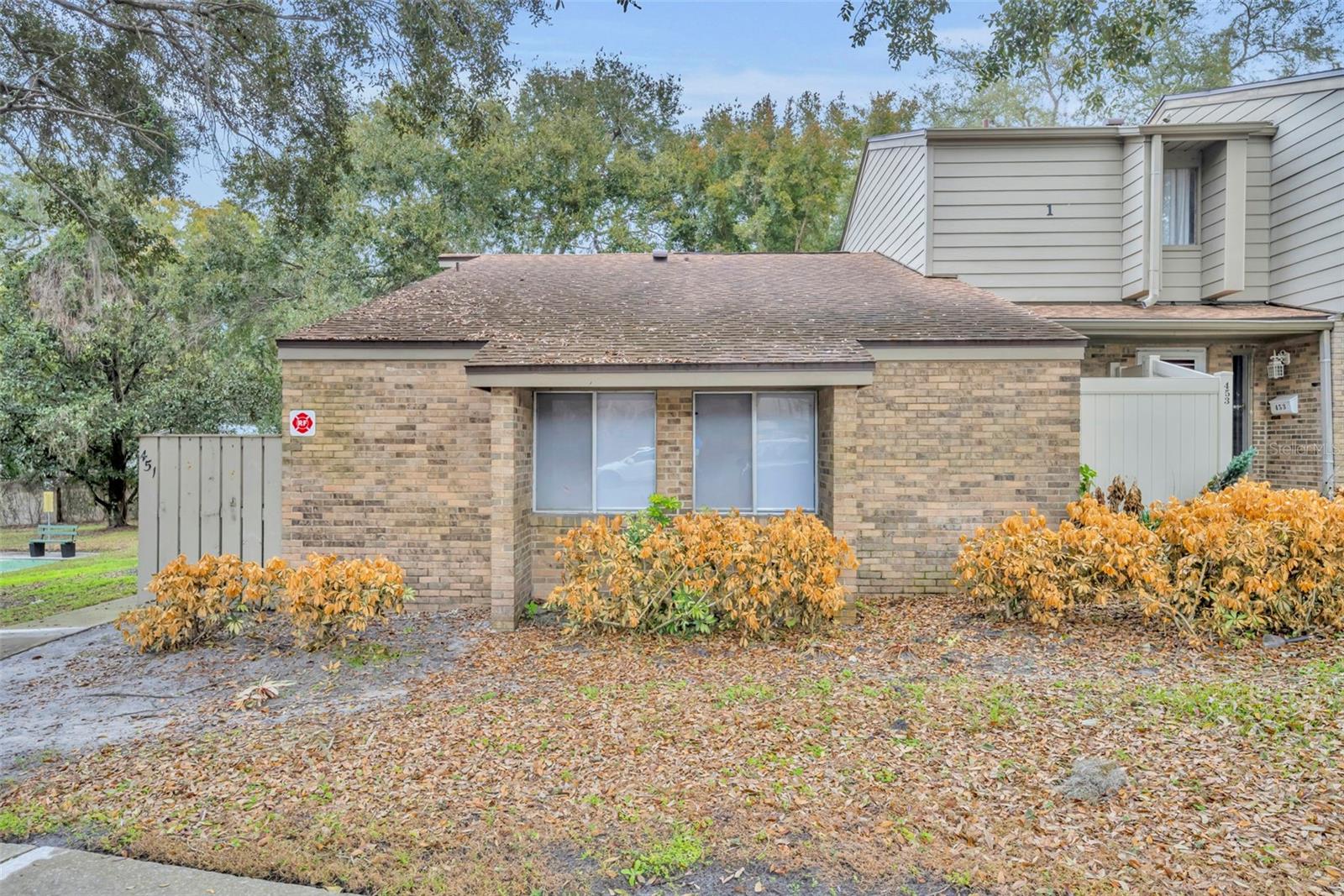 451 OAK HAVEN DR