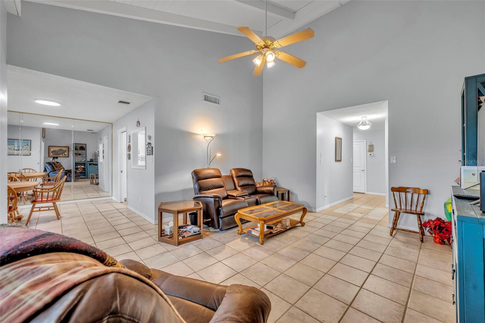 451 OAK HAVEN DR