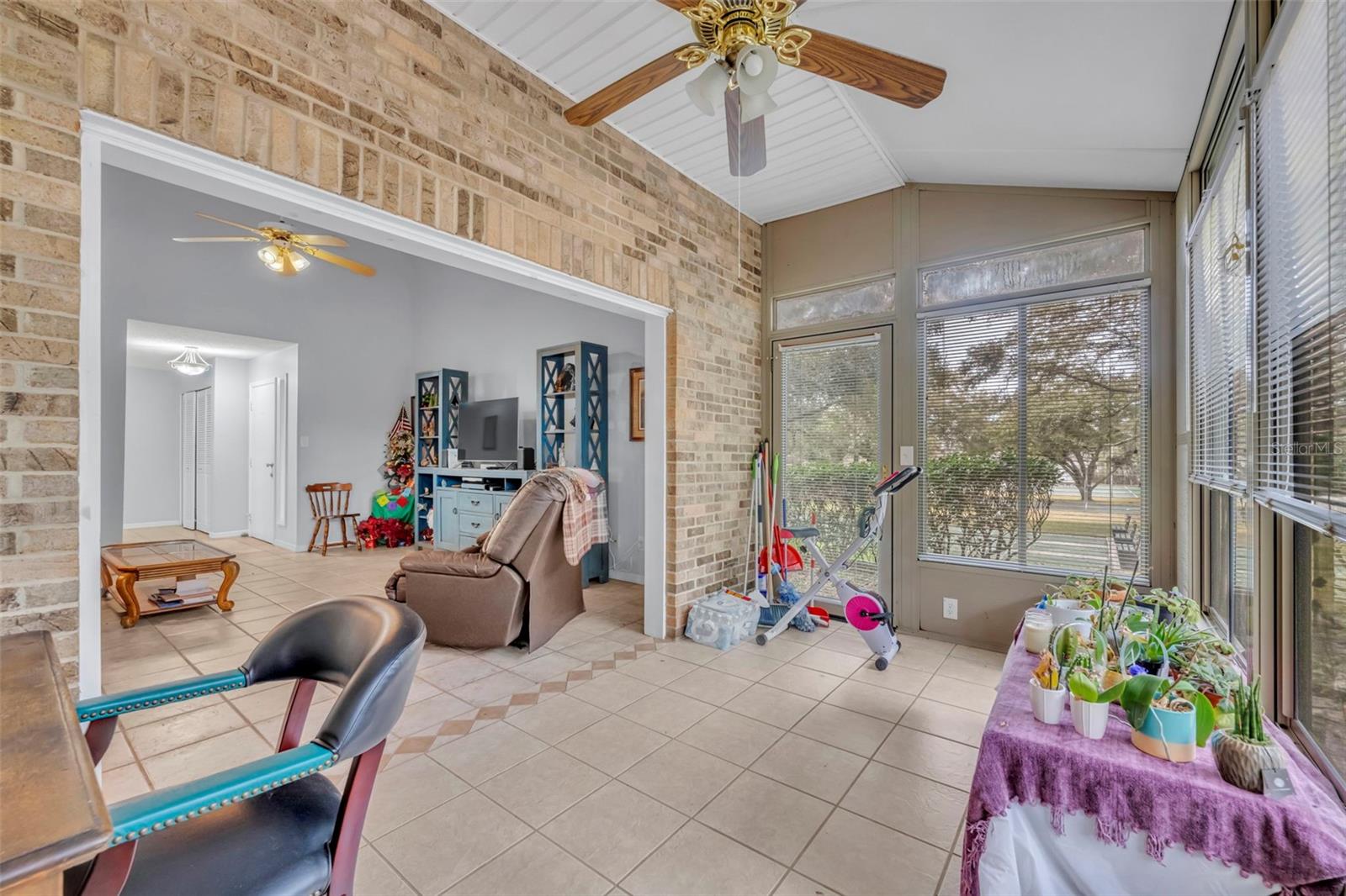 451 OAK HAVEN DR