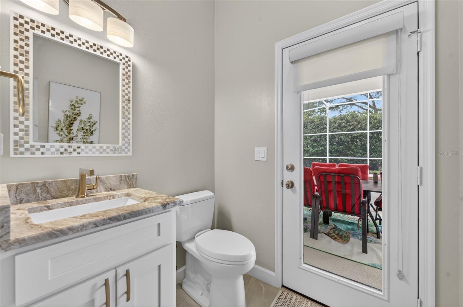 411 DEER POINTE CIR