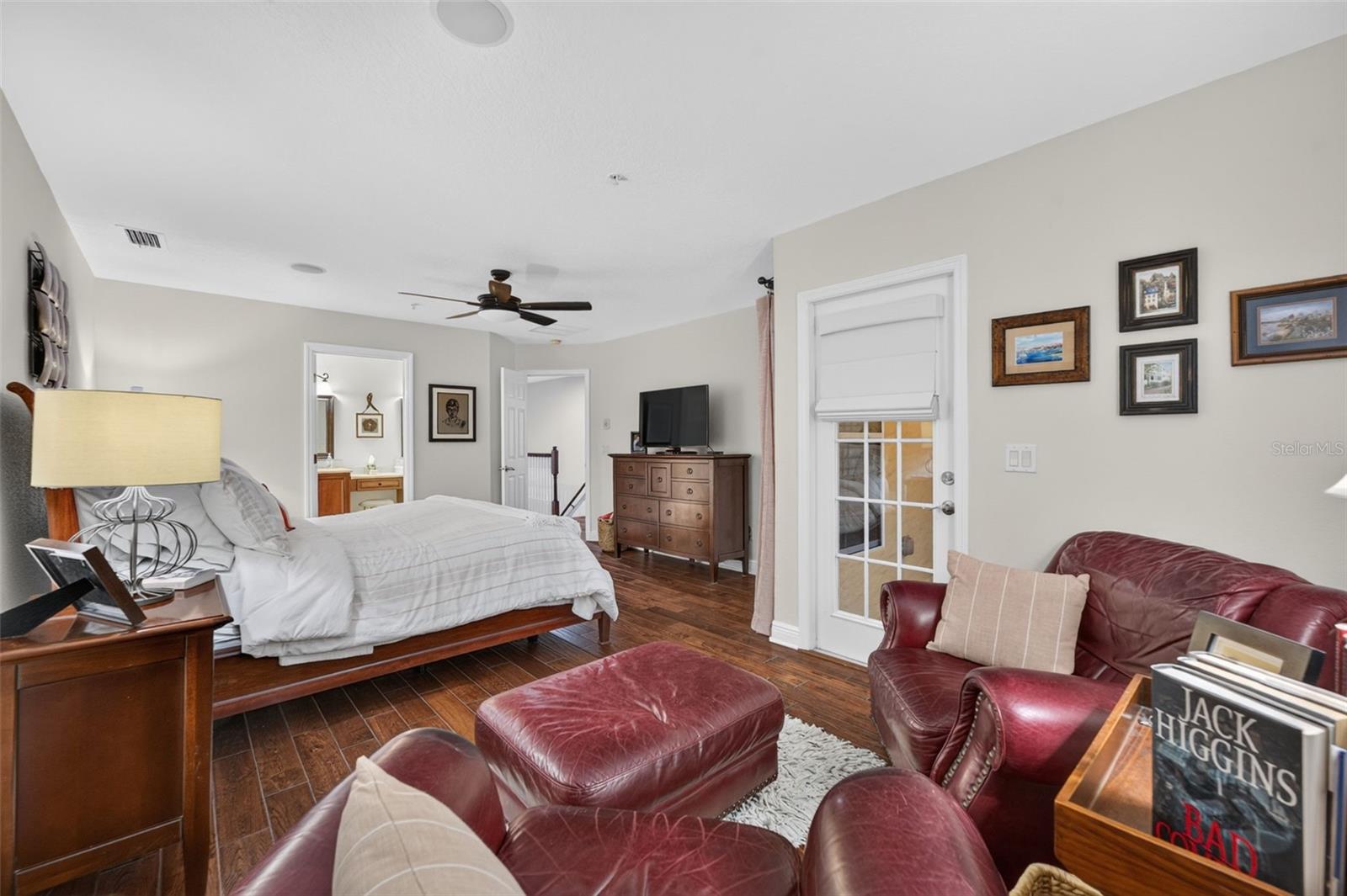 1395 BENEVOLENT ST