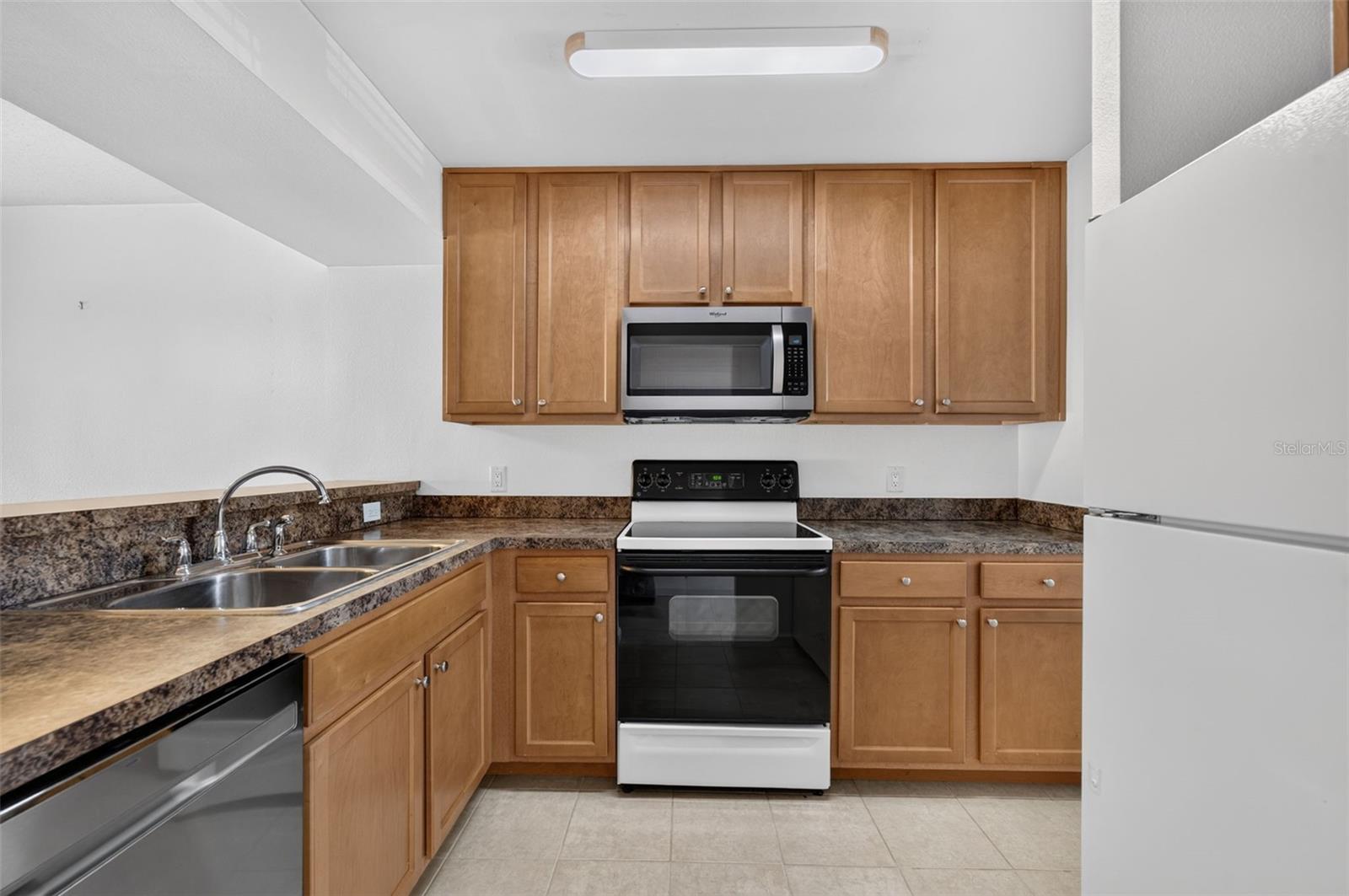 3004 PLAZA TERRACE DR #3004