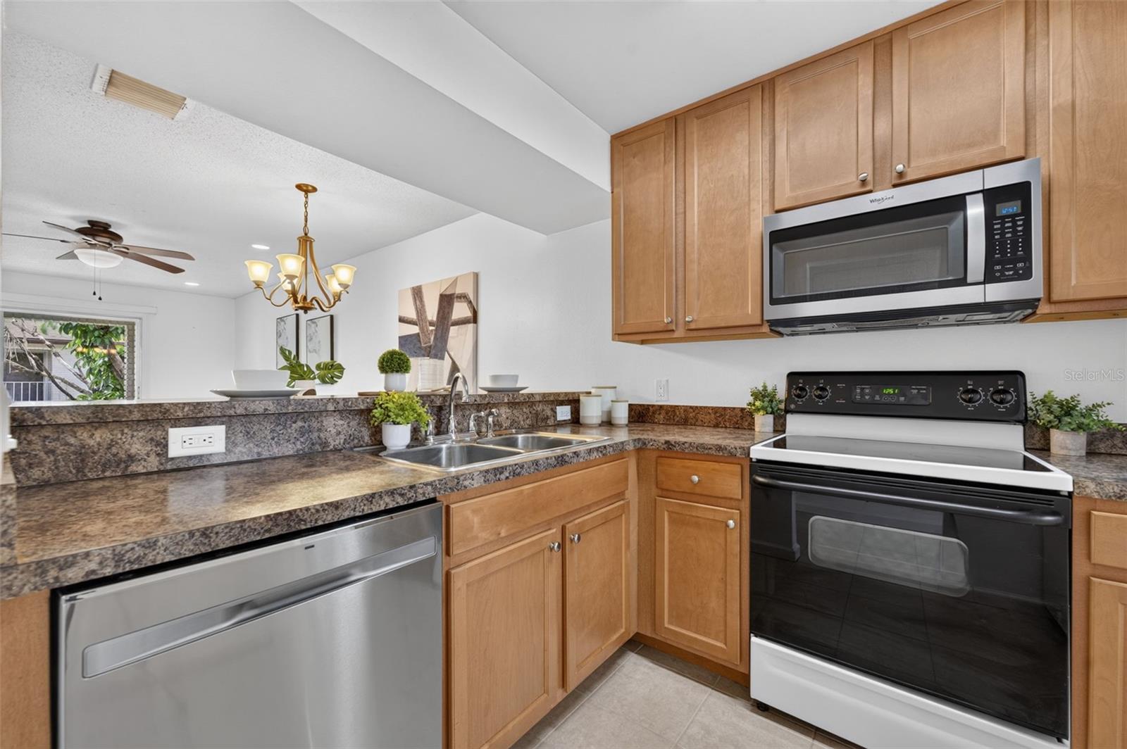 3004 PLAZA TERRACE DR #3004