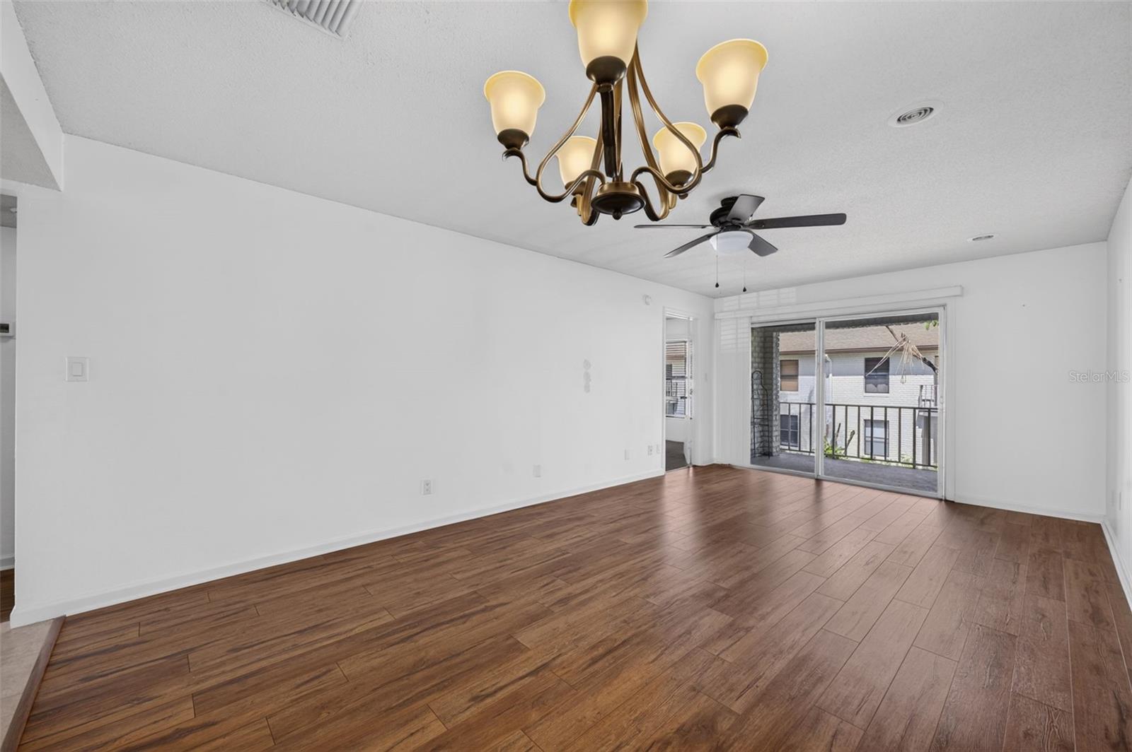 3004 PLAZA TERRACE DR #3004