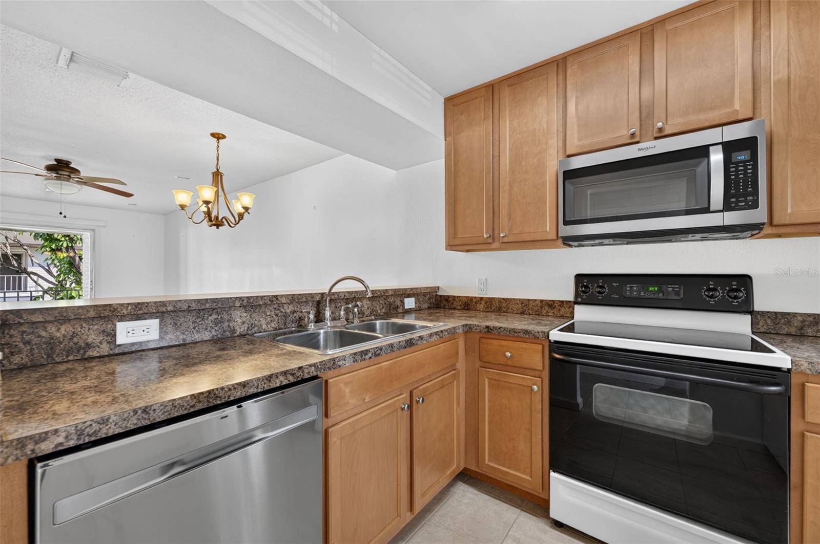 3004 PLAZA TERRACE DR #3004