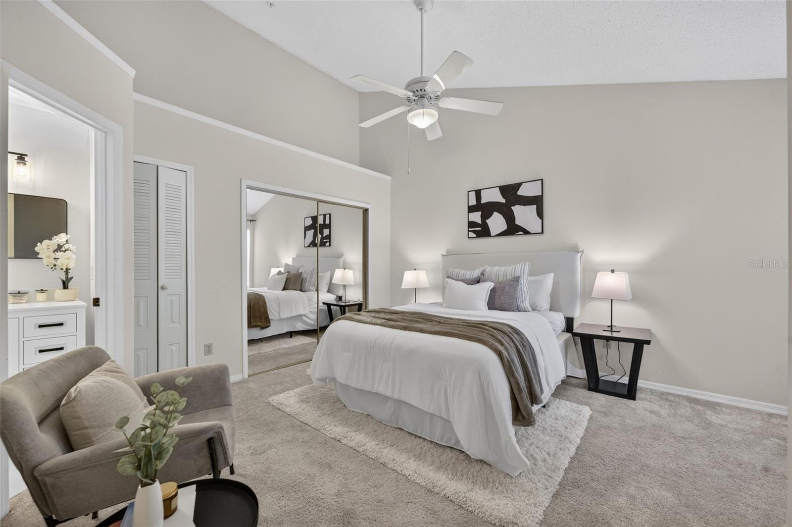 900 NORTHERN DANCER WAY #206