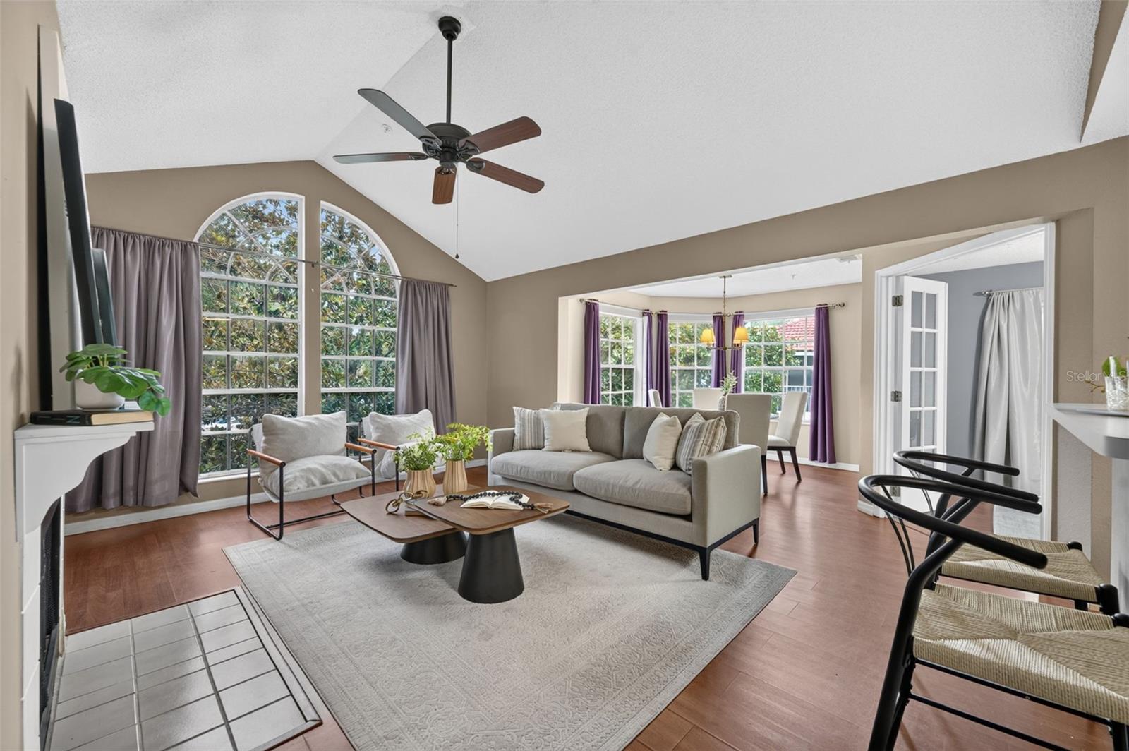 900 NORTHERN DANCER WAY #206