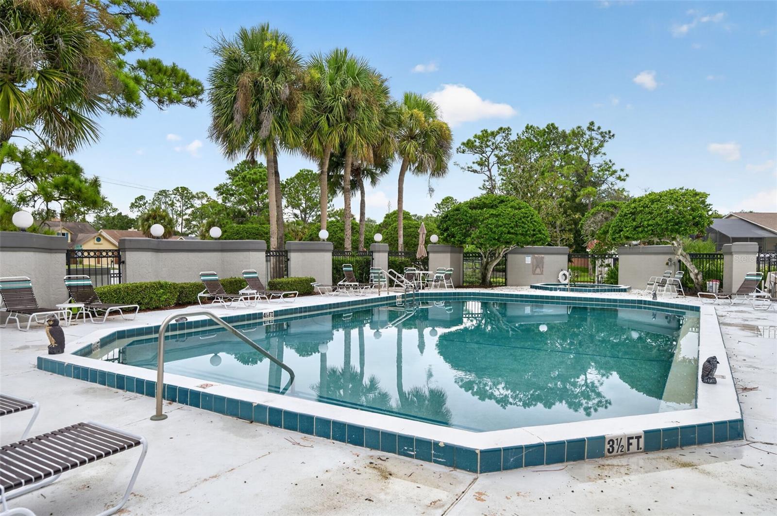 900 NORTHERN DANCER WAY #206