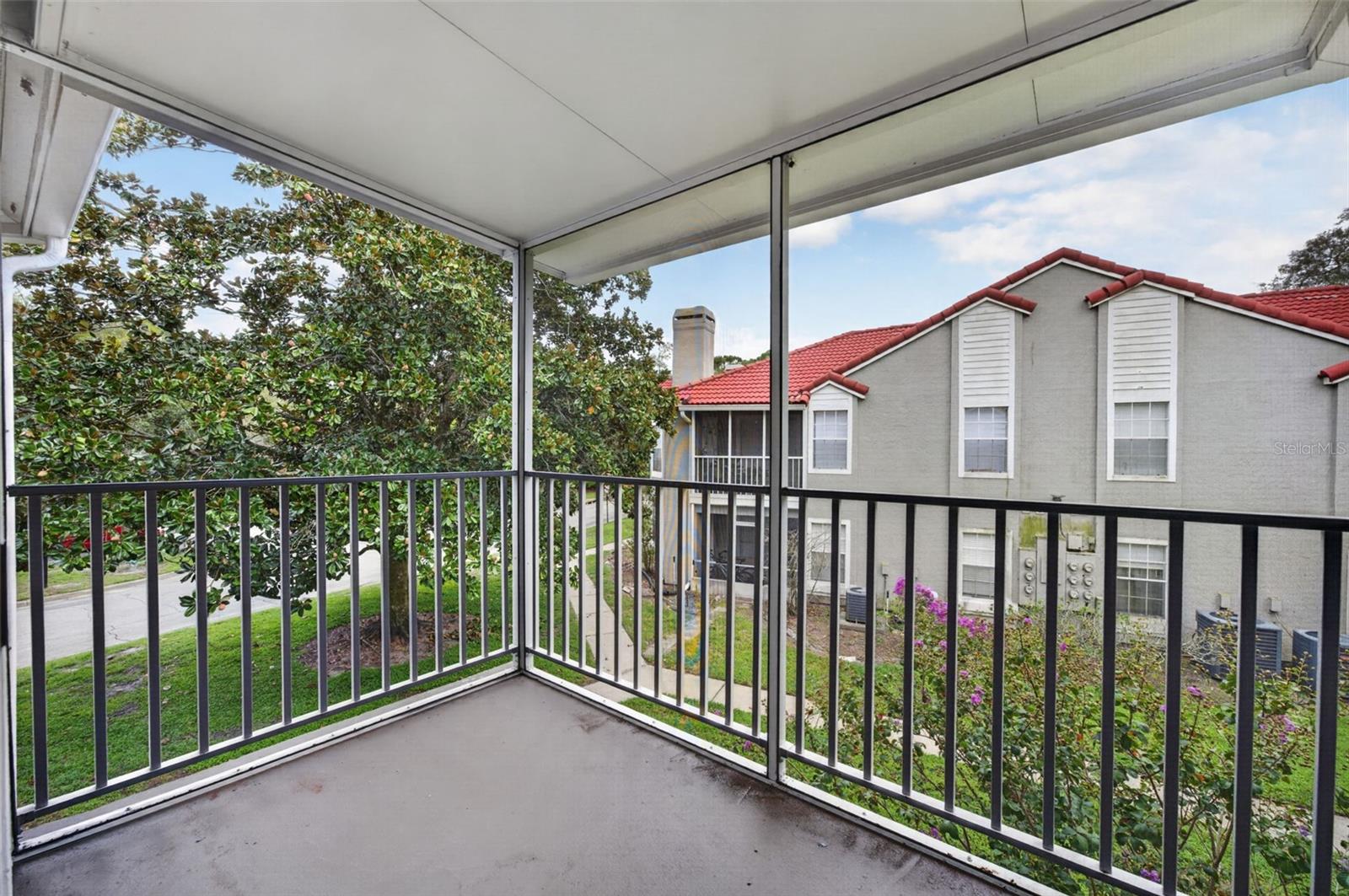 900 NORTHERN DANCER WAY #206