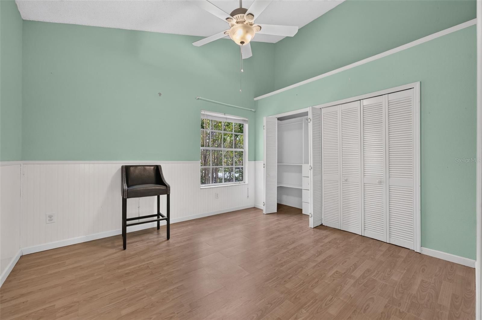 900 NORTHERN DANCER WAY #206
