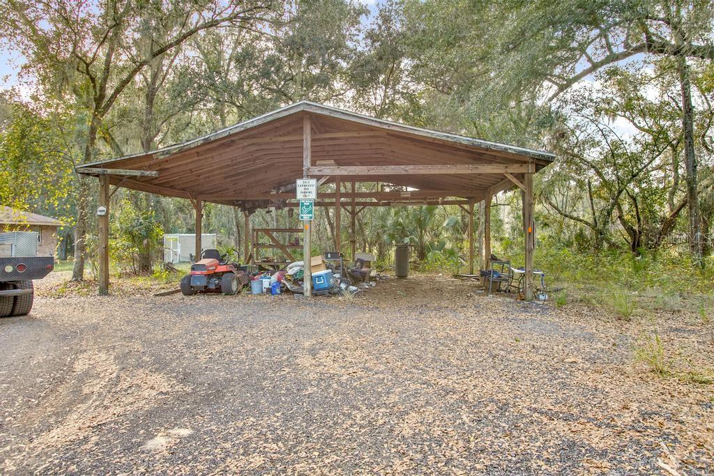 426 PLEASANT OAKS TRL