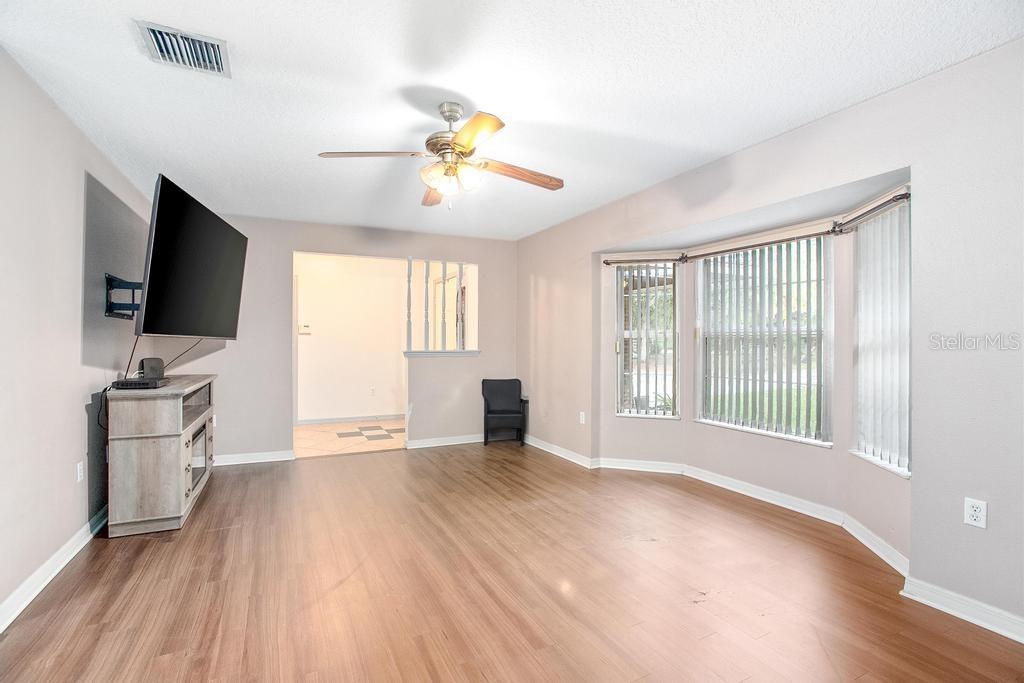 426 PLEASANT OAKS TRL