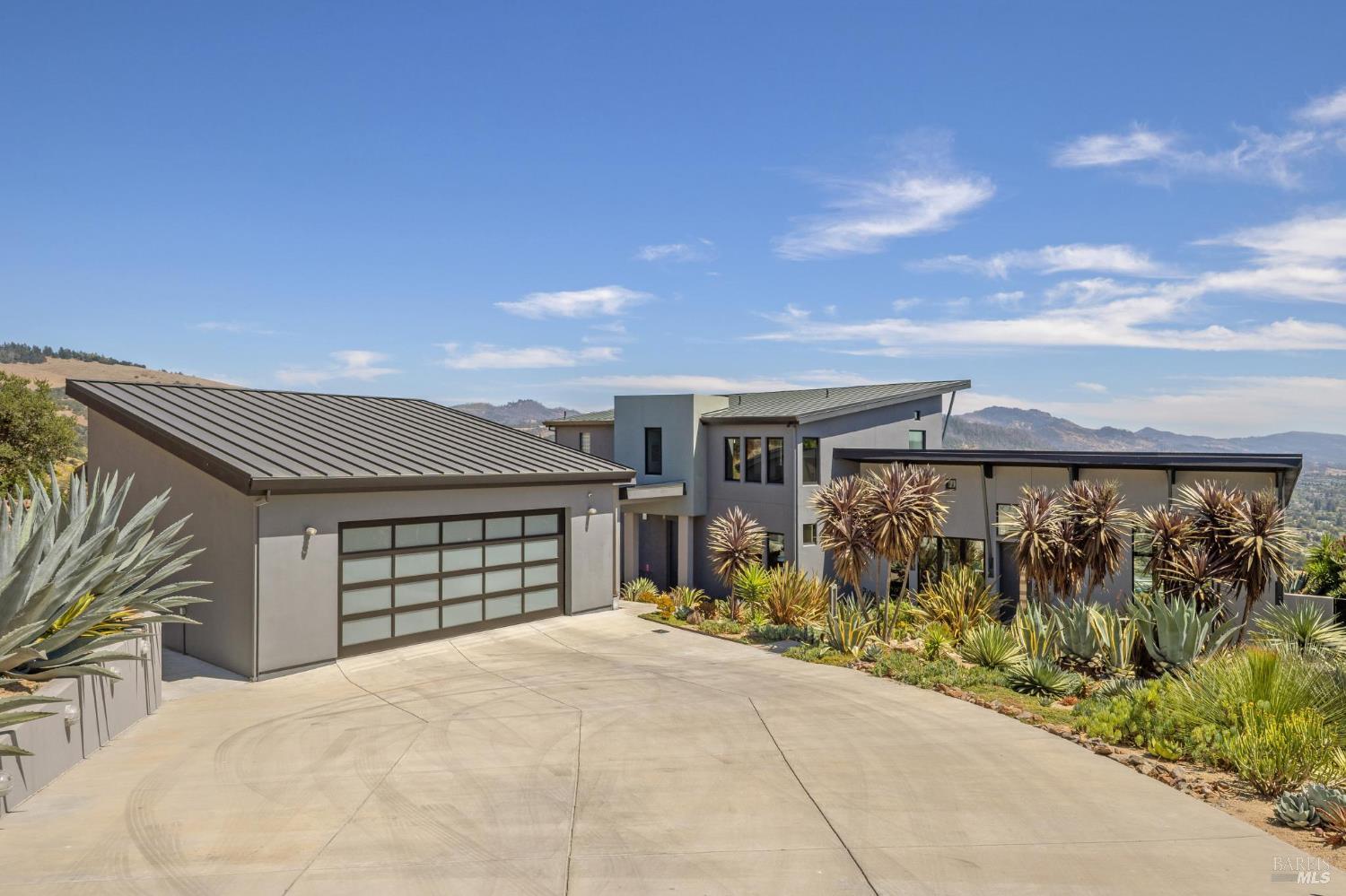 3929 Rincon Ridge Dr