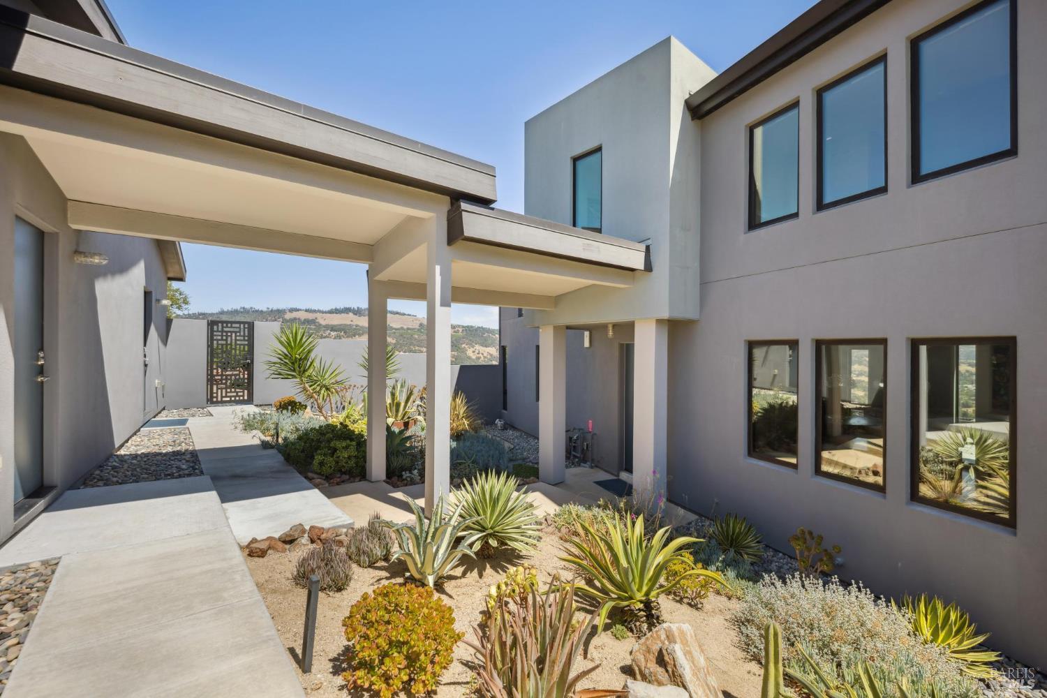 3929 Rincon Ridge Dr