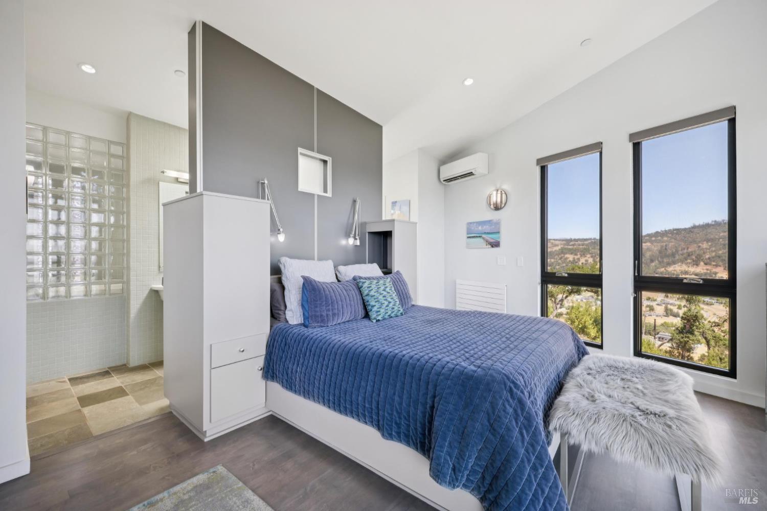 3929 Rincon Ridge Dr