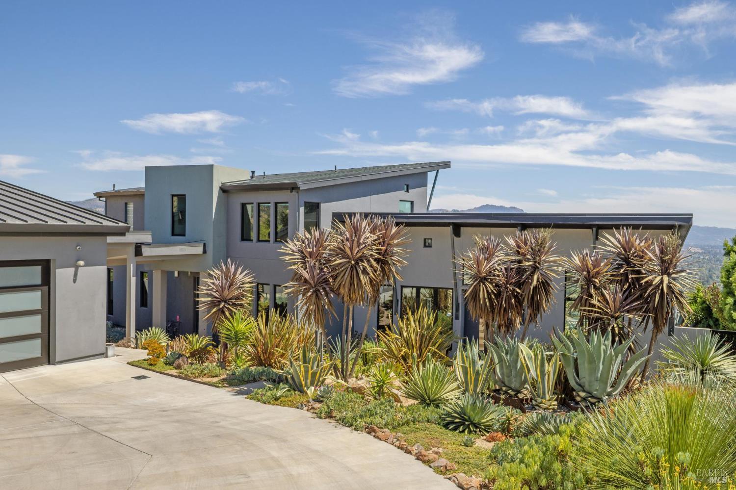 3929 Rincon Ridge Dr