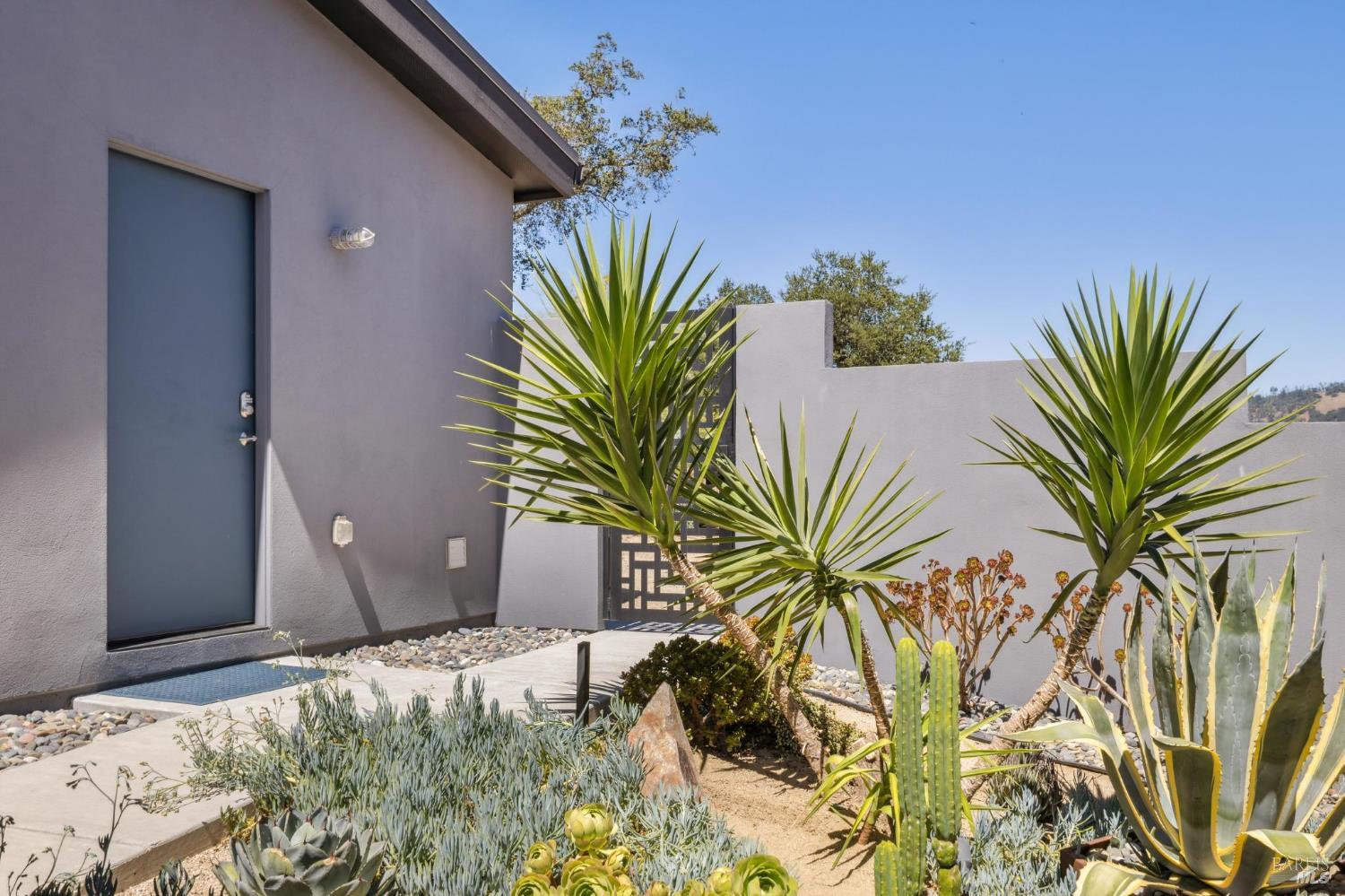 3929 Rincon Ridge Dr