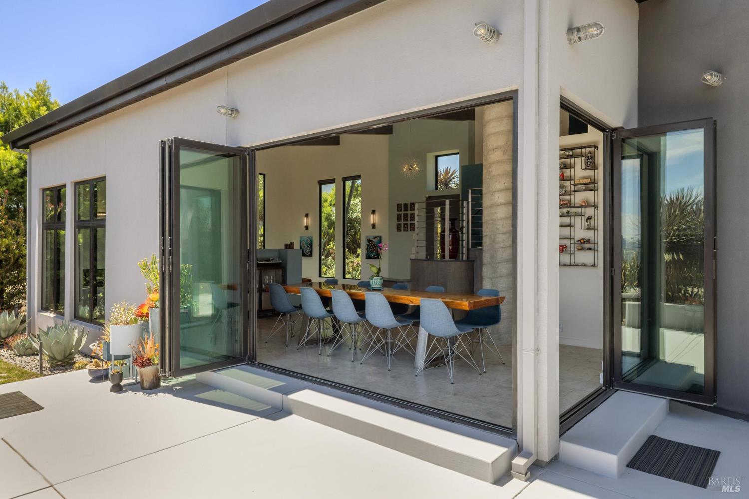 3929 Rincon Ridge Dr