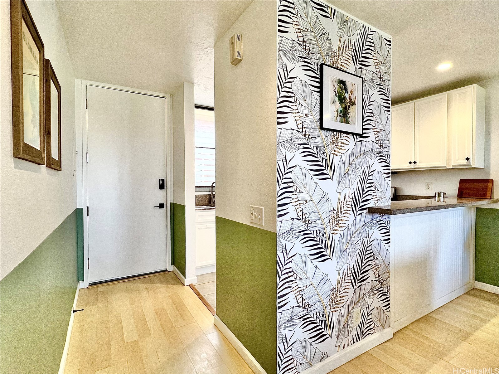 1015 Aoloa Place 450