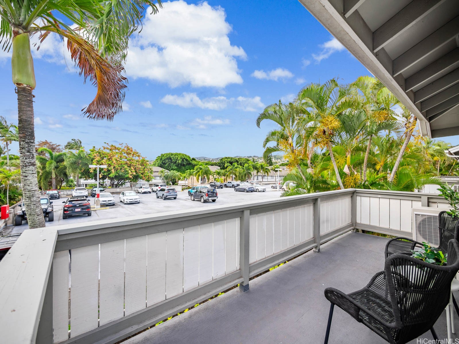 594 Mananai Place 21T