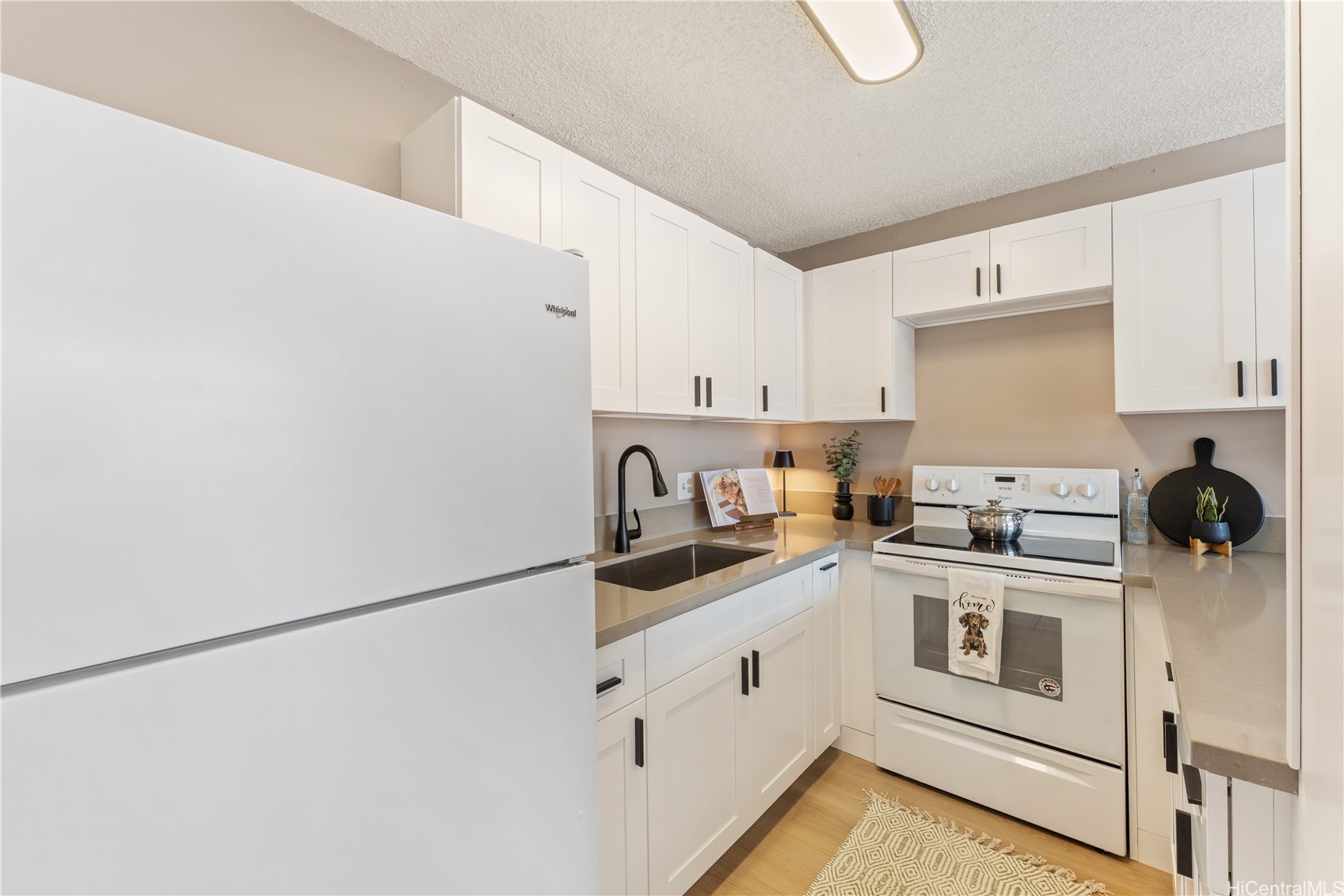 1314 Kinau Street 202